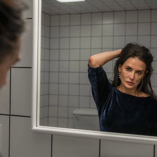 THE SUBSTANCE: DE ECHTE HORROR, DAT ZIJN WE ZELF