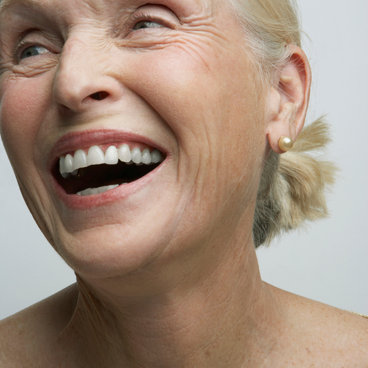 ZE MAAKT ER ZELF GRAPJES OVER, DUS HET GAAT WEL GOED